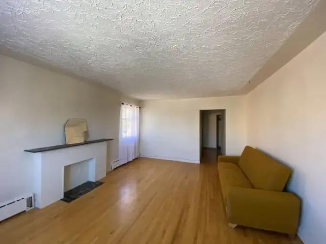 For Rent 2 Bedroom Condo Calgary AB DS104841852
