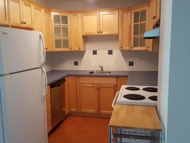 For Rent 2 Bedroom Condo Calgary AB DS104863841