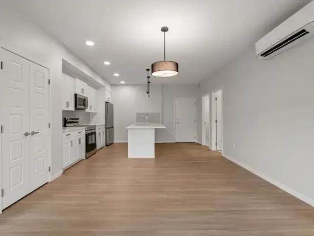 For Rent 2 Bedroom Condo Calgary AB DS104864136