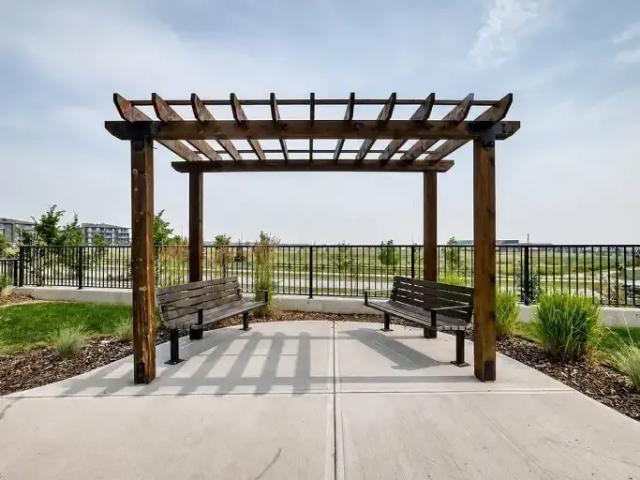 For Rent 2 Bedroom Condo Calgary AB DS104991444