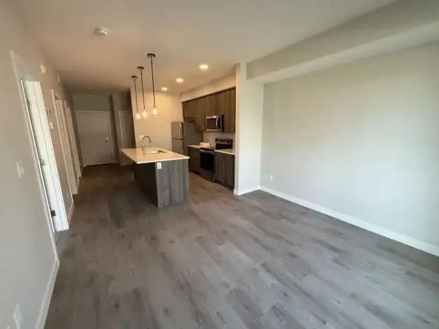 For Rent 2 Bedroom Condo Calgary AB DS105087810