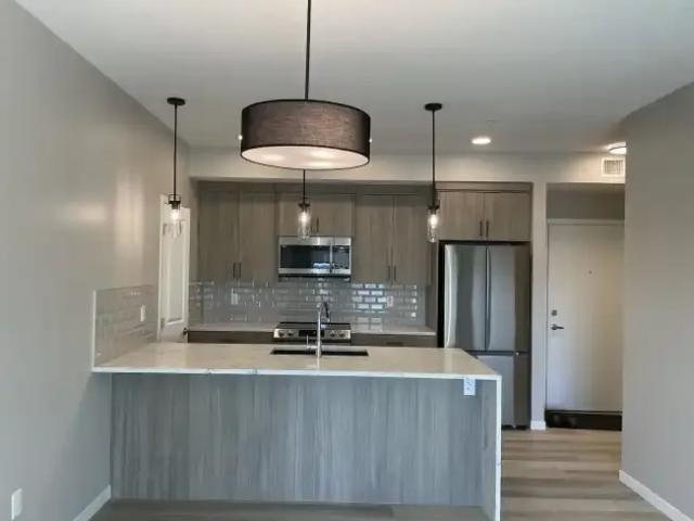 For Rent 2 Bedroom Condo Calgary AB DS105118658