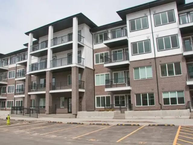 For Rent 2 Bedroom Condo Chestermere AB DS104362604