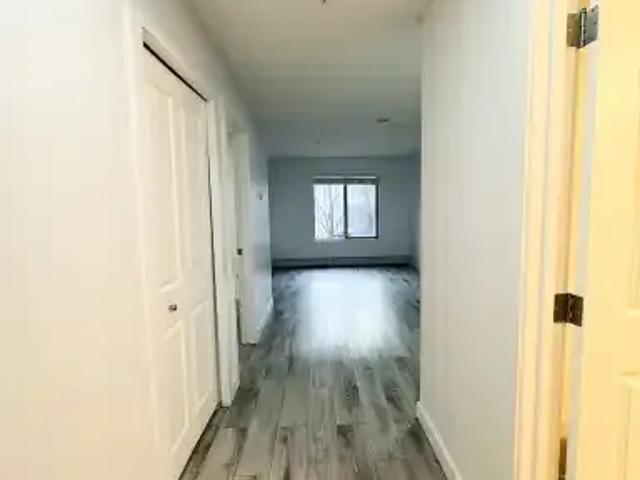 For Rent 2 Bedroom Condo Airdrie AB DS105023139