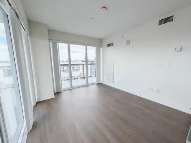 For Rent 2 Bedroom Condo Burlington ON DS102846444