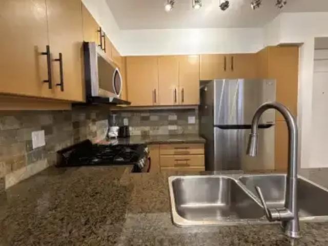 For Rent 2 Bedroom Condo Delta BC DS105410871