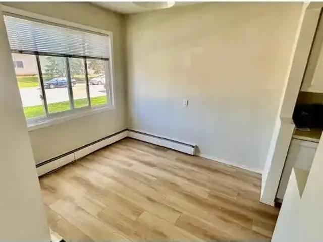 For Rent 2 Bedroom Condo Edmonton AB DS103840139