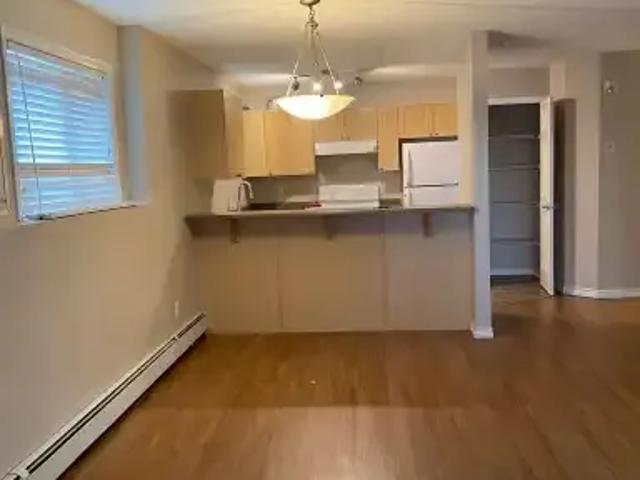 For Rent 2 Bedroom Condo Edmonton AB DS103840244