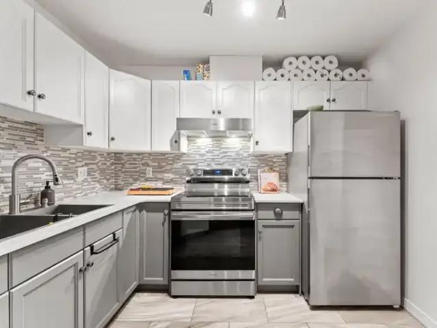 For Rent 2 Bedroom Condo Edmonton AB DS103840262