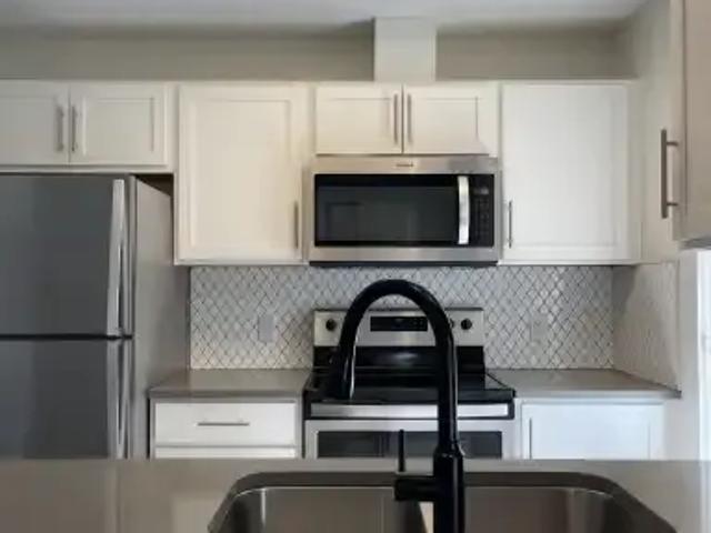 For Rent 2 Bedroom Condo Edmonton AB DS103879477