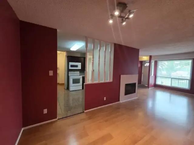 For Rent 2 Bedroom Condo Edmonton AB DS103243623
