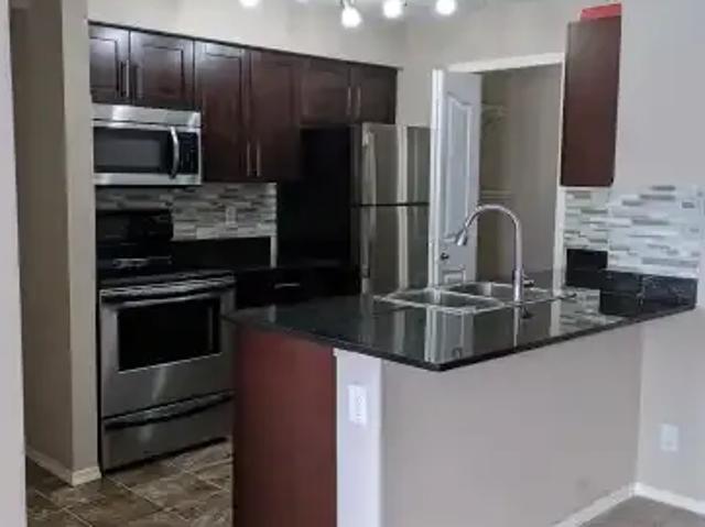 For Rent 2 Bedroom Condo Edmonton AB DS103322672