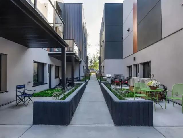 For Rent 2 Bedroom Condo Edmonton AB DS103355125