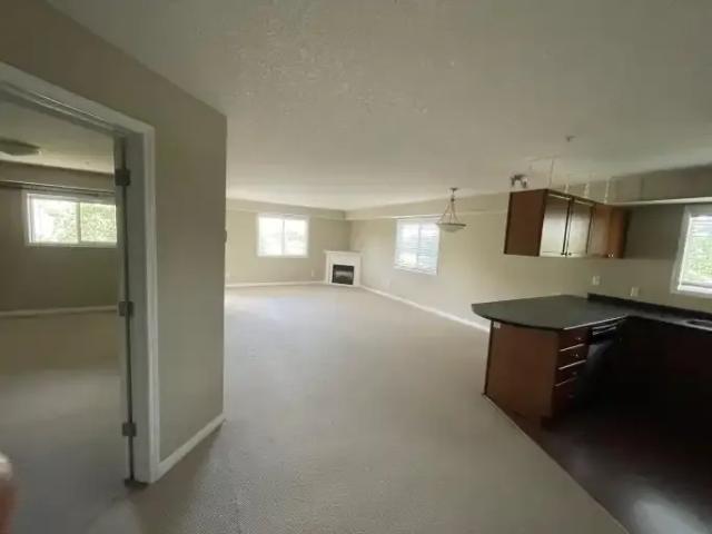 For Rent 2 Bedroom Condo Edmonton AB DS104401538