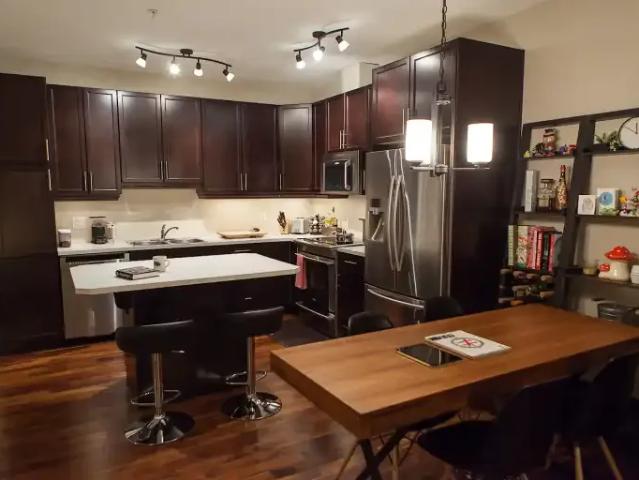 For Rent 2 Bedroom Condo Edmonton AB DS104471220