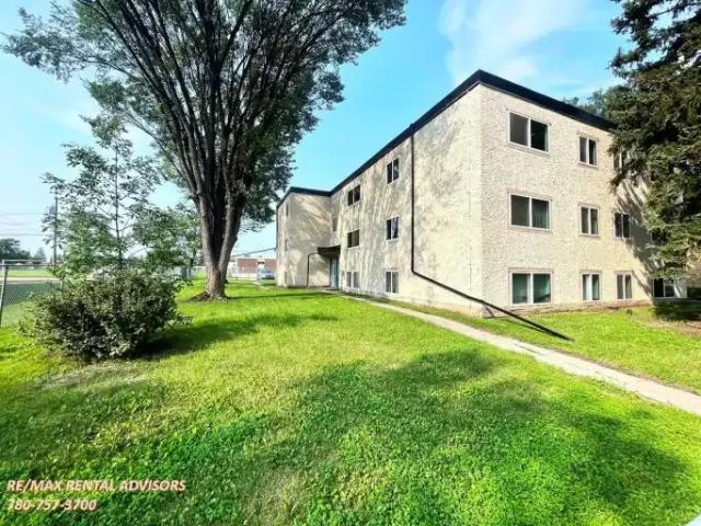 For Rent 2 Bedroom Condo Edmonton AB DS104711571