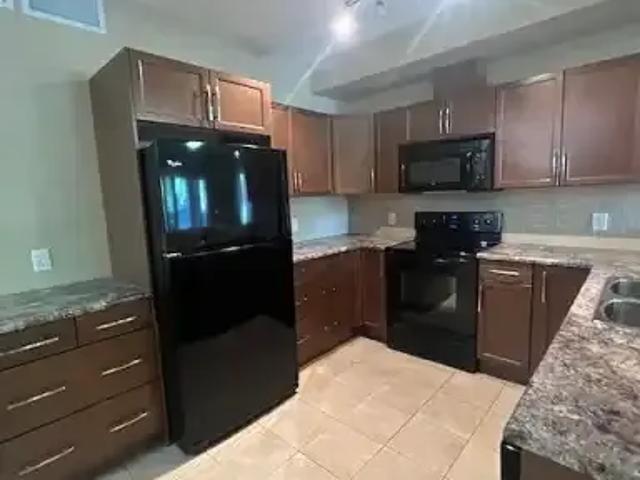 For Rent 2 Bedroom Condo Edmonton AB DS104754182