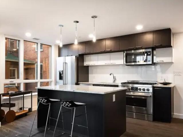 For Rent 2 Bedroom Condo Edmonton AB DS104840918