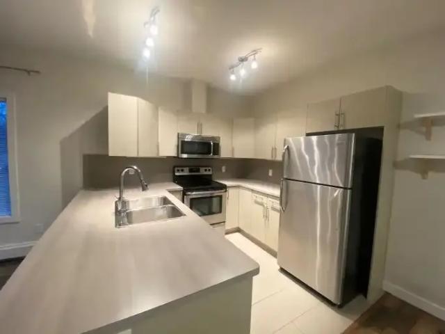 For Rent 2 Bedroom Condo Edmonton AB DS104910217
