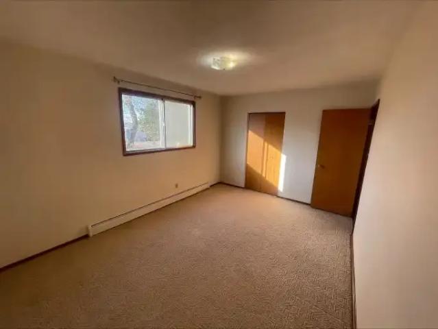 For Rent 2 Bedroom Condo Edmonton AB DS104940767
