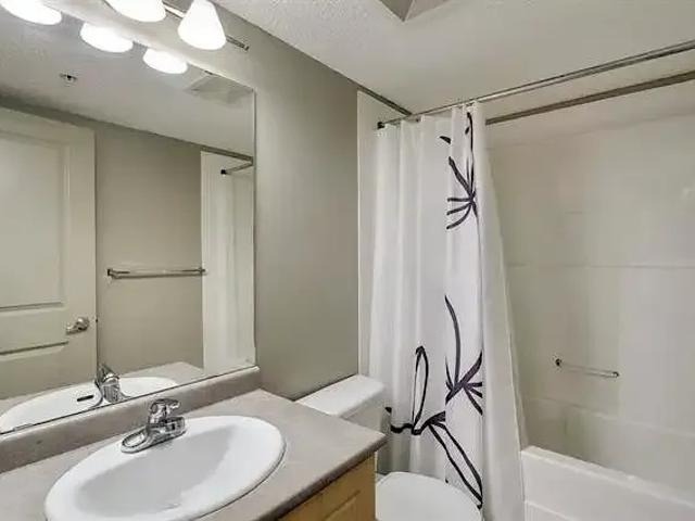 For Rent 2 Bedroom Condo Edmonton AB DS104179851