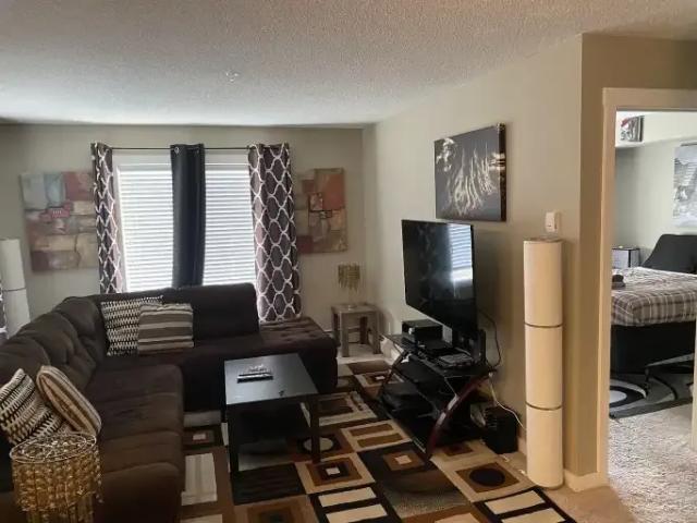 For Rent 2 Bedroom Condo Edmonton AB DS104180549
