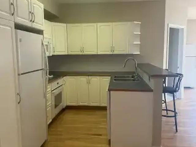For Rent 2 Bedroom Condo Edmonton AB DS104181928