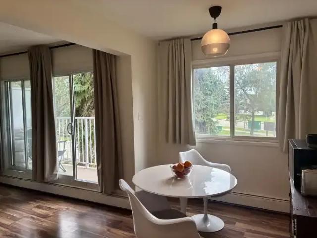 For Rent 2 Bedroom Condo Edmonton AB DS105167326