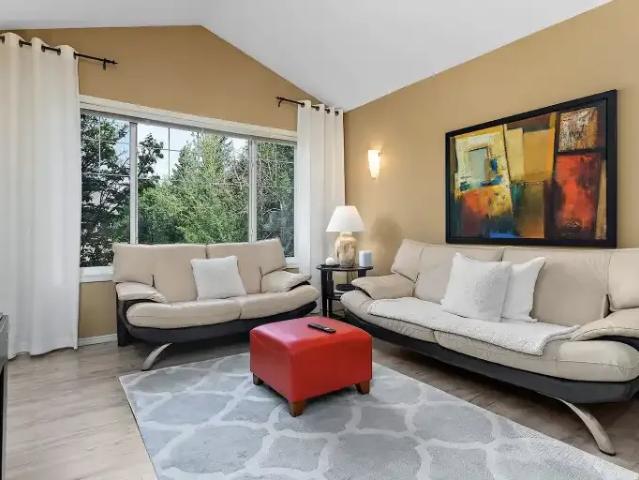 For Rent 2 Bedroom Condo Edmonton AB DS105269417