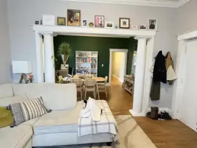 For Rent 2 Bedroom Condo Hamilton ON DS96251455