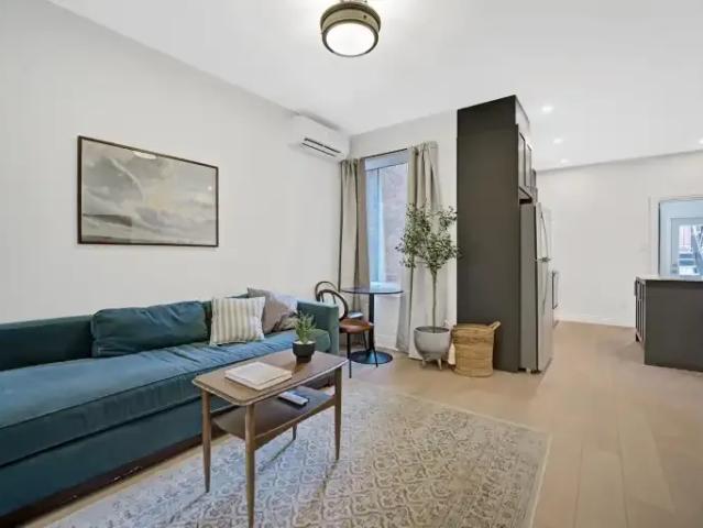 For Rent 2 Bedroom Condo Ottawa ON DS103338295