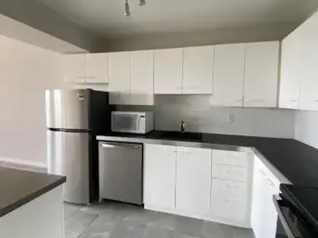 For Rent 2 Bedroom Condo London ON DS104224322