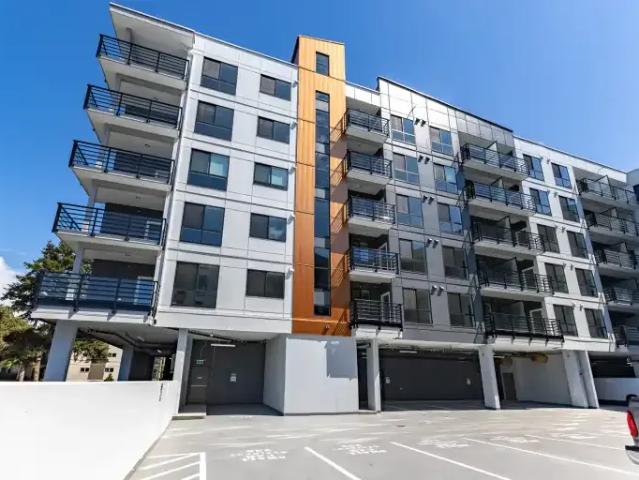 For Rent 2 Bedroom Condo Langley BC DS105071995