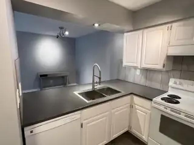 For Rent 2 Bedroom Condo St. Albert AB DS104142696