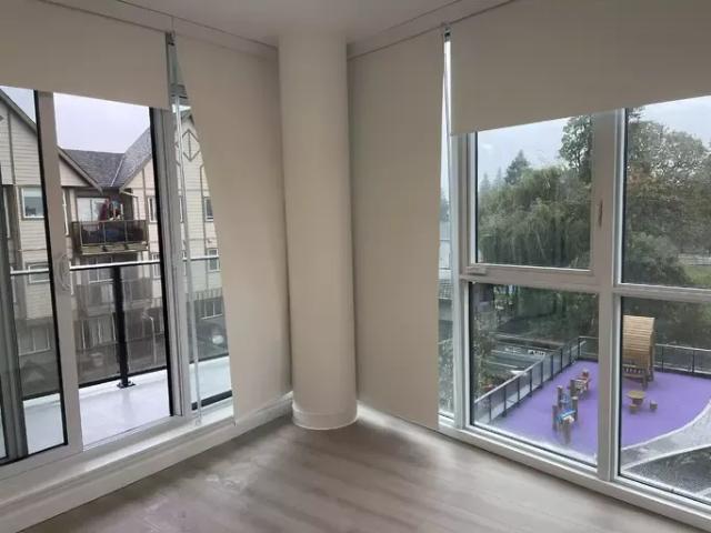 For Rent 2 Bedroom Condo Surrey BC DS103151367