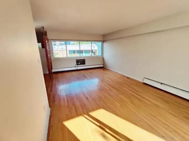 For Rent 2 Bedroom Condo Penticton BC DS103367970