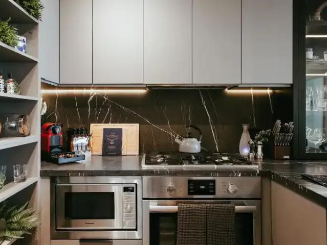 For Rent 2 Bedroom Condo Richmond BC DS104180406