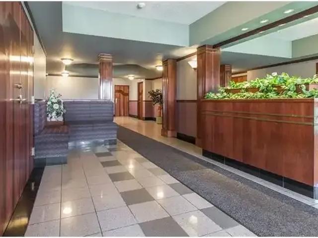 For Rent 2 Bedroom Condo Waterloo ON DS105326832