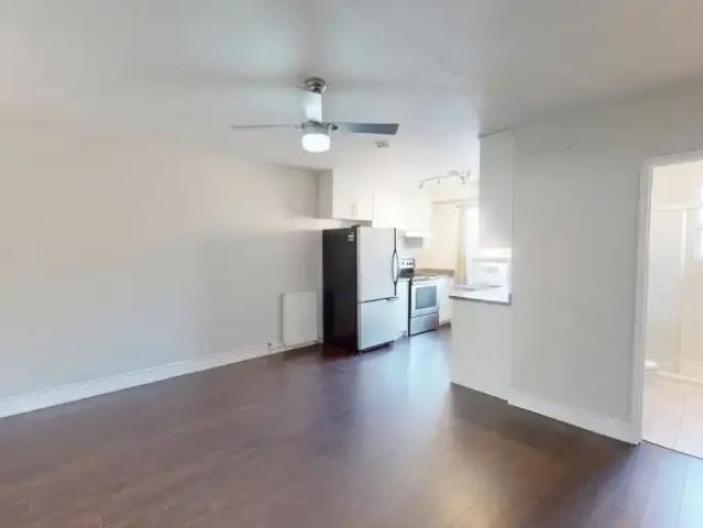 For Rent 2 Bedroom Condo Toronto ON DS103091306