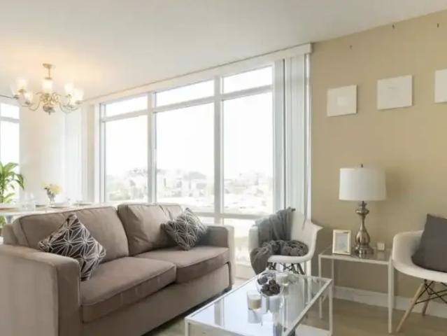 For Rent 2 Bedroom Condo Toronto ON DS103215810