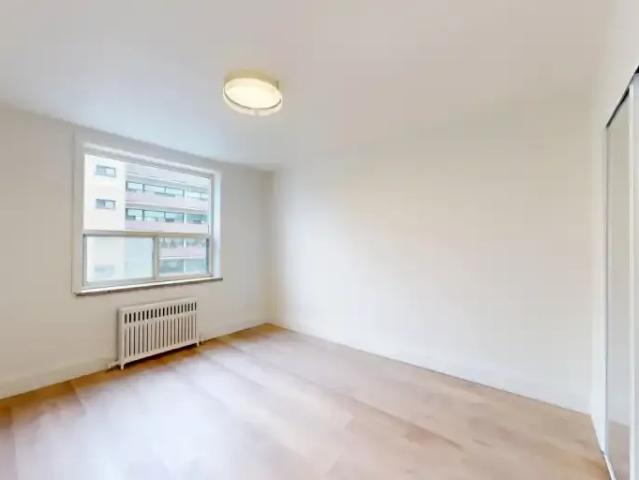 For Rent 2 Bedroom Condo Toronto ON DS94150709