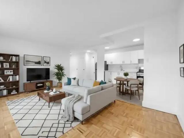 For Rent 2 Bedroom Apartment Mississauga ON DS105071694