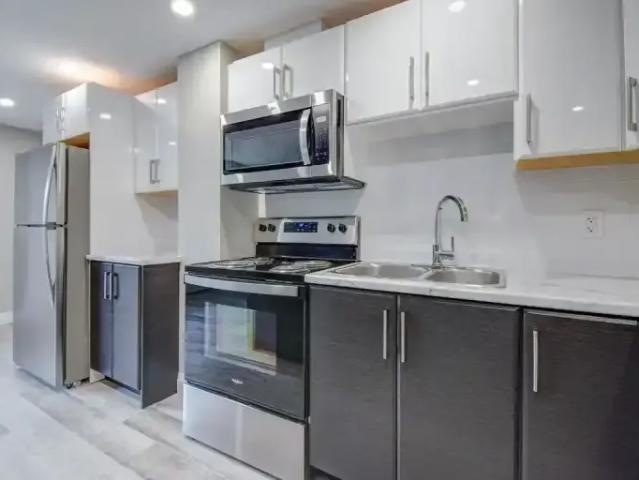 For Rent 2 Bedroom Apartment Mississauga ON DS99303724