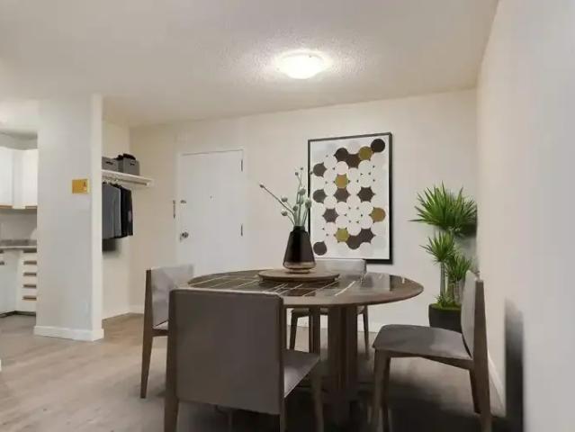 For Rent 2 Bedroom Apartment Moose Jaw SK DS104710376