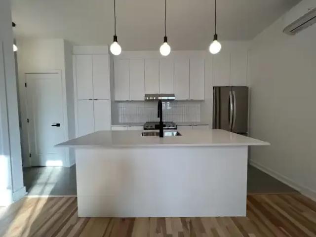 For Rent 2 Bedroom Apartment Montreal QC DLS102085436