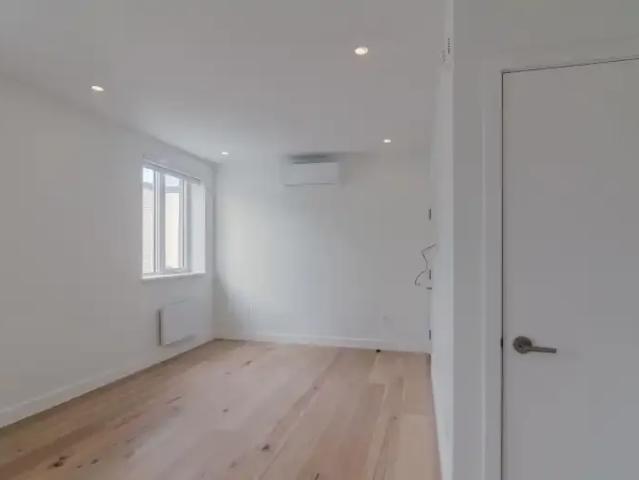 For Rent 2 Bedroom Apartment Montreal QC DS103151047