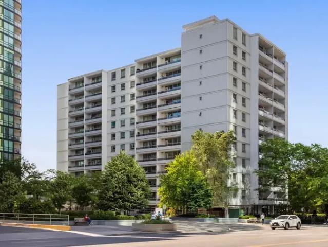 For Rent 2 Bedroom Apartment North York ON DS92621447
