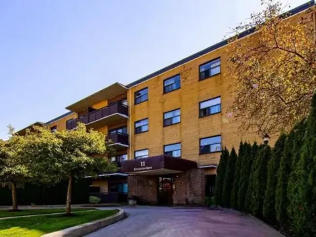 For Rent 2 Bedroom Apartment North York ON DS102658306