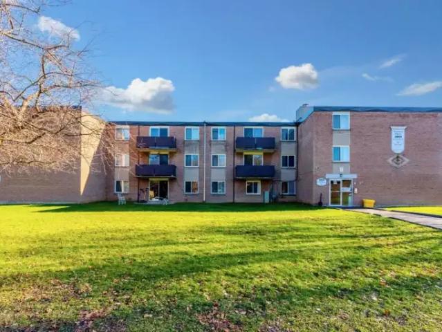 For Rent 2 Bedroom Apartment Owen Sound ON DS98852810