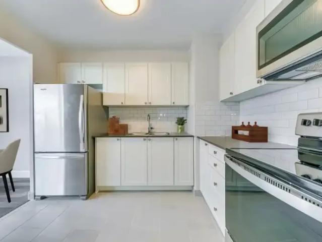 For Rent 2 Bedroom Apartment Oakville ON DS103593814